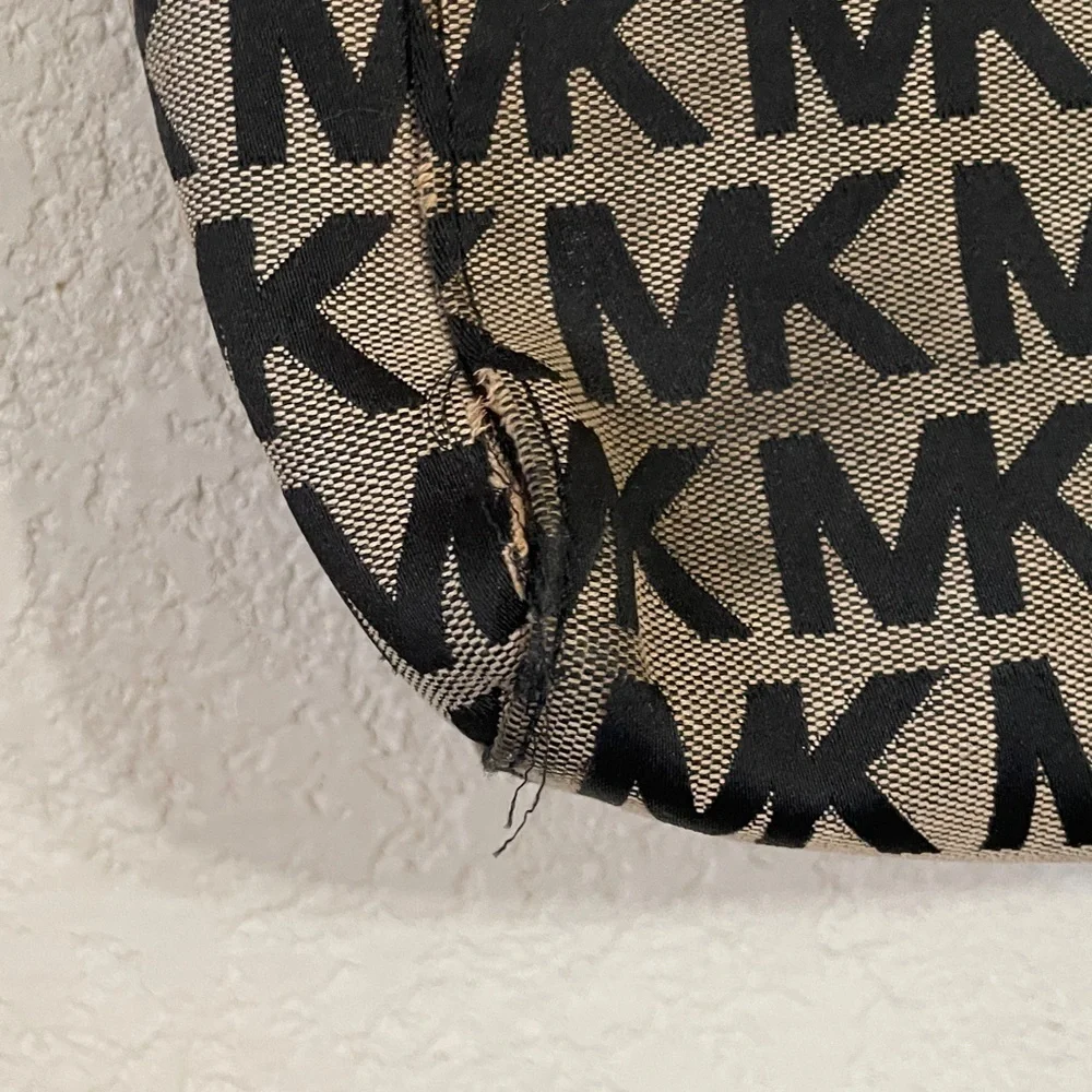 Michael Kors Black and Tan Tote Bag - Picture 7 of 10